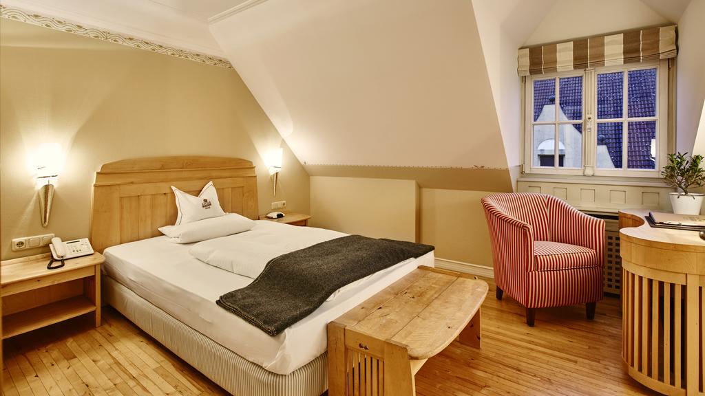 Hotel Gutsgasthof Stangl Vaterstetten Zewnętrze zdjęcie